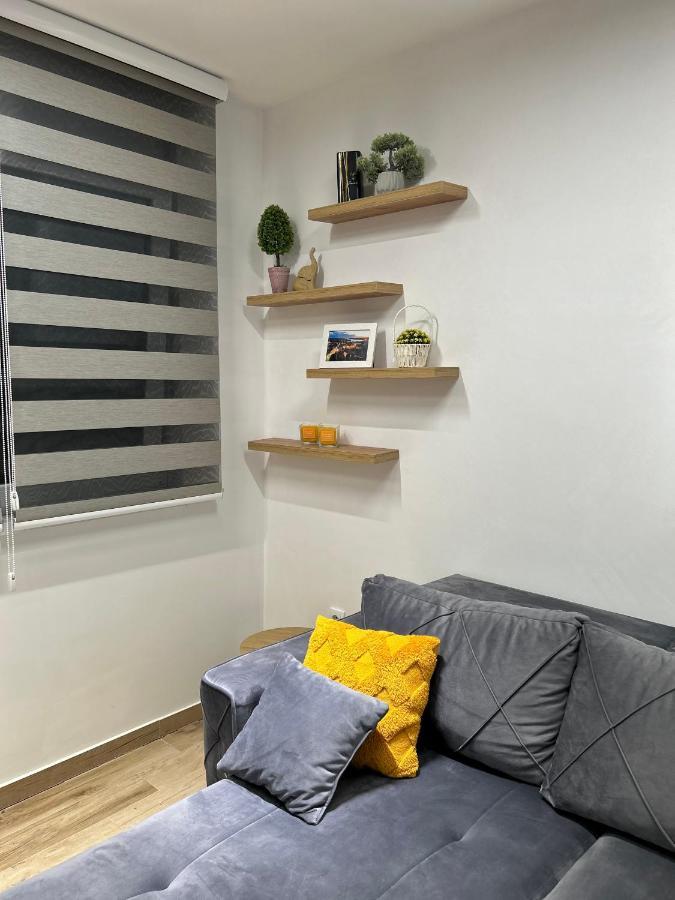 Apartman Lux-Besplatno Koriscenje Zasebne Garaze Szávaszentdemeter Kültér fotó